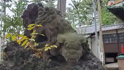 諏訪神社の狛犬
