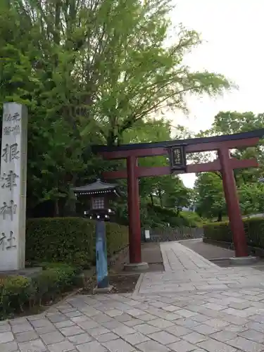 根津神社の鳥居