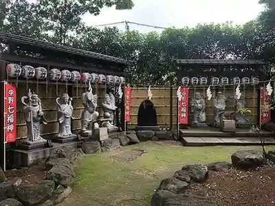中野沼袋氷川神社の像