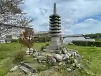 長徳寺の{uncategorized: "未分類", other: "その他", undefined: "問題あり", building: "その他建物", grave: "お墓", sacred_gate: "鳥居", guardian: "狛犬", statue: "像", buddha: "仏像", history: "歴史", nature: "自然", garden: "庭園", animal: "動物", pagoda: "塔", temizu: "手水舎", mountain_gate: "山門・神門", sanctuary: "本殿・本堂", subordinate: "末社・摂社", art: "芸術", scenery: "景色", jizo: "地蔵", ema: "絵馬", goshuin: "御朱印", omikuji: "おみくじ", items: "授与品その他", amulet: "お守り", goshuincho: "御朱印帳", eats: "食事", festival: "お祭り", votive_dance: "神楽", shichigosan: "七五三参", wedding: "結婚式", experience: "体験その他", initially: "初詣", around: "周辺", anti_infection: "感染症対策"}