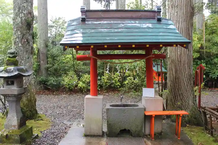 國吉神社の手水舎