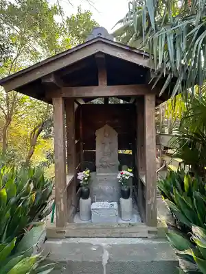 明王院（満願寺別院）の末社・摂社