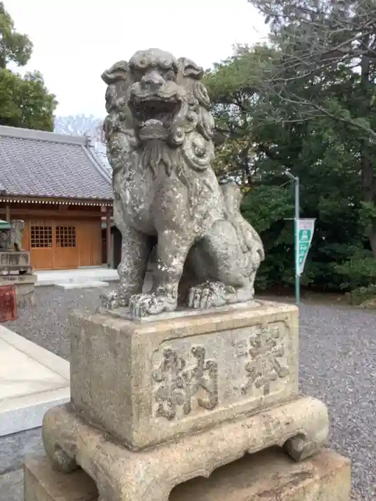 平坂熊野神社の狛犬