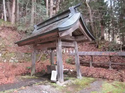 戸隠神社宝光社の手水舎