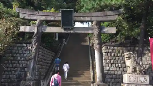 品川神社の鳥居