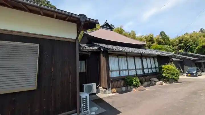 閑宝寺(滋賀県)