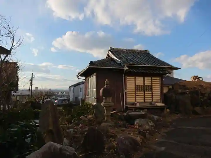 茶臼山稲荷の本殿・本堂