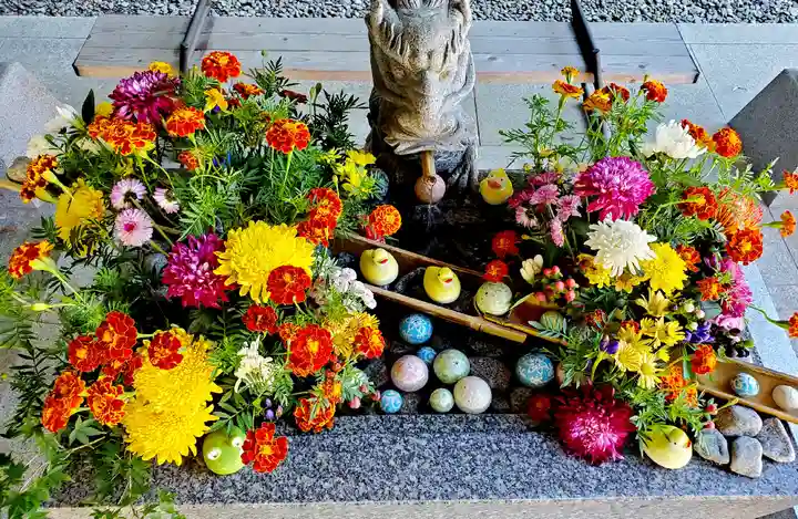 滑川神社 - 仕事と子どもの守り神の手水舎