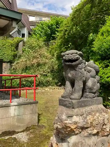 薬師神社の狛犬