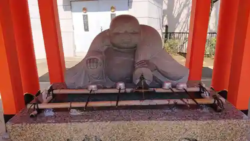 穴八幡宮の手水舎