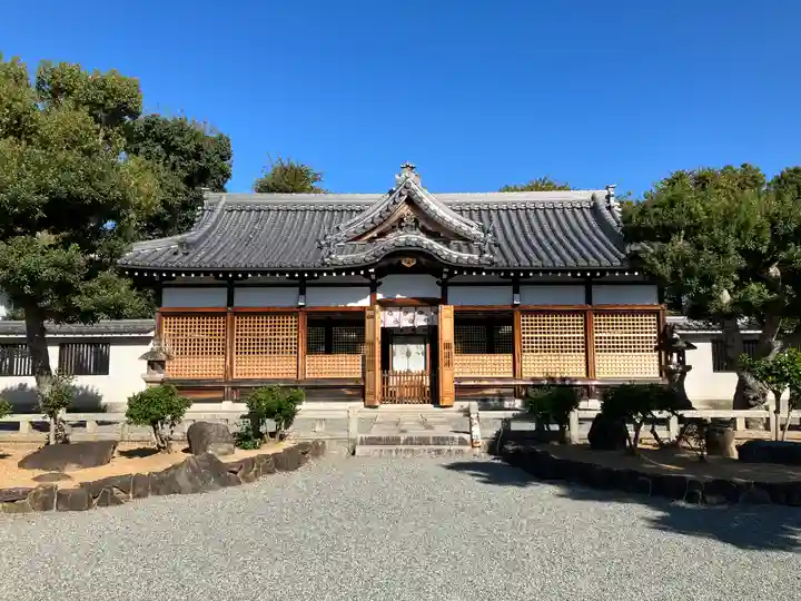 泉井上神社の本殿・本堂