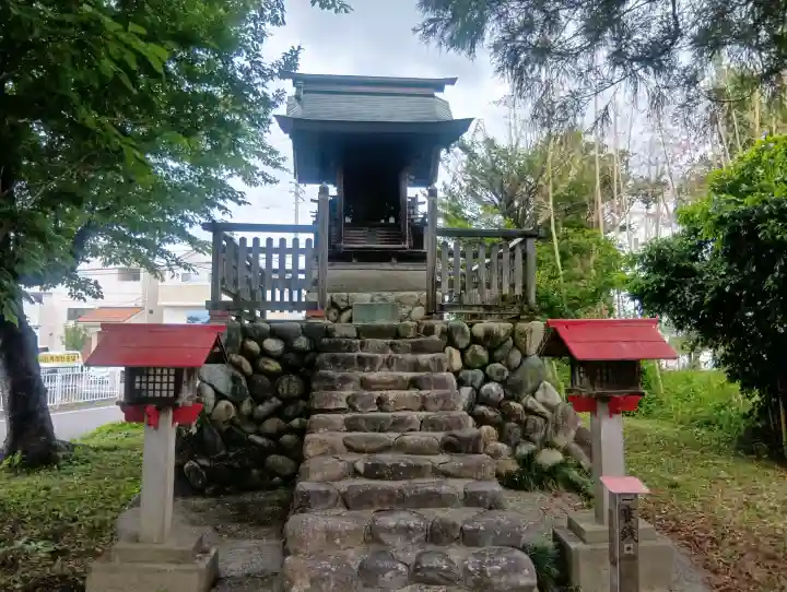 日吉神社の{uncategorized: "未分類", other: "その他", undefined: "問題あり", building: "その他建物", grave: "お墓", sacred_gate: "鳥居", guardian: "狛犬", statue: "像", buddha: "仏像", history: "歴史", nature: "自然", garden: "庭園", animal: "動物", pagoda: "塔", temizu: "手水舎", mountain_gate: "山門・神門", sanctuary: "本殿・本堂", subordinate: "末社・摂社", art: "芸術", scenery: "景色", jizo: "地蔵", ema: "絵馬", goshuin: "御朱印", omikuji: "おみくじ", items: "授与品その他", amulet: "お守り", goshuincho: "御朱印帳", eats: "食事", festival: "お祭り", votive_dance: "神楽", shichigosan: "七五三参", wedding: "結婚式", experience: "体験その他", initially: "初詣", around: "周辺", anti_infection: "感染症対策"}