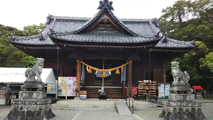 牟呂八幡宮の本殿・本堂