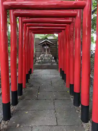 鎮守氷川神社の鳥居