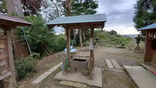 宮谷八幡神社の手水舎