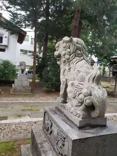 榊神社の狛犬