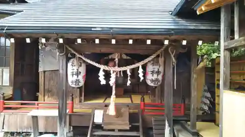 浅岸薬師神社の末社