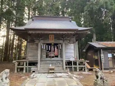 諏訪神社の本殿・本堂