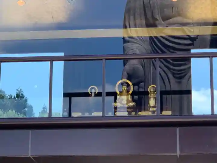 東本願寺本廟 牛久浄苑(牛久大仏)の仏像