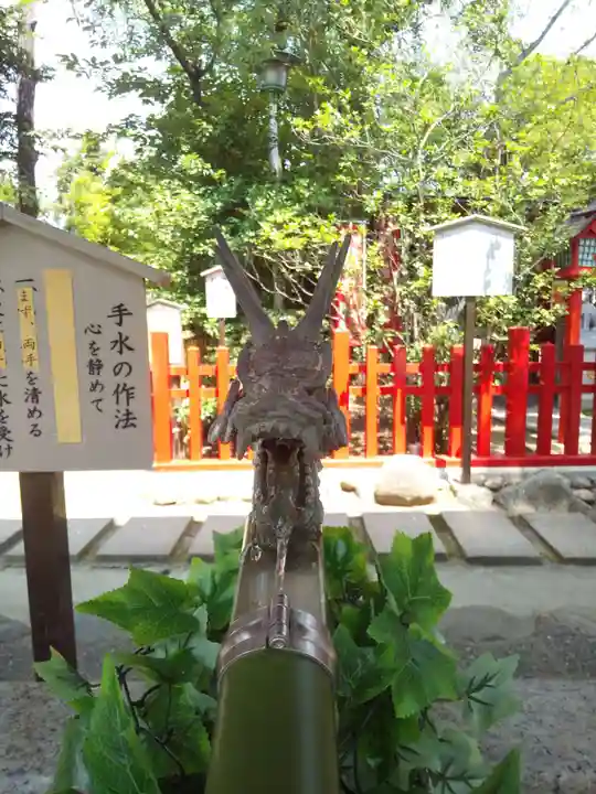 新田神社の手水舎