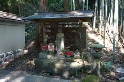 目の霊山　油山寺の地蔵
