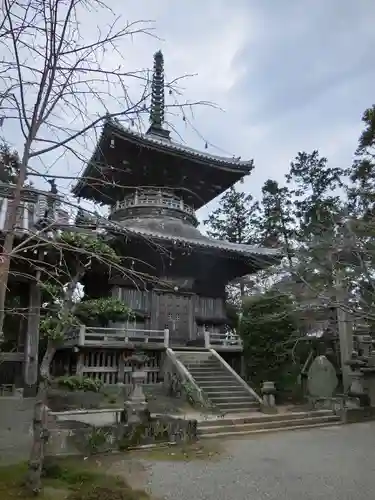 霊山寺の塔