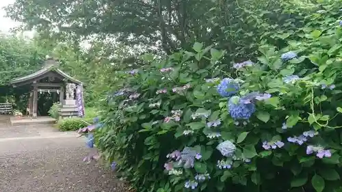石母田　三吉神社のその他建物