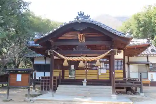 皇后八幡神社の本殿・本堂