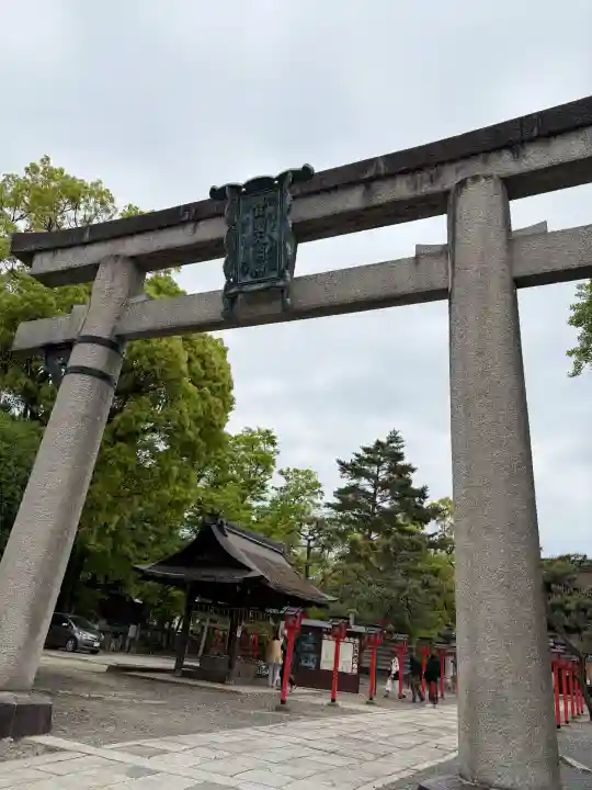 豊国神社の{uncategorized: "未分類", other: "その他", undefined: "問題あり", building: "その他建物", grave: "お墓", sacred_gate: "鳥居", guardian: "狛犬", statue: "像", buddha: "仏像", history: "歴史", nature: "自然", garden: "庭園", animal: "動物", pagoda: "塔", temizu: "手水舎", mountain_gate: "山門・神門", sanctuary: "本殿・本堂", subordinate: "末社・摂社", art: "芸術", scenery: "景色", jizo: "地蔵", ema: "絵馬", goshuin: "御朱印", omikuji: "おみくじ", items: "授与品その他", amulet: "お守り", goshuincho: "御朱印帳", eats: "食事", festival: "お祭り", votive_dance: "神楽", shichigosan: "七五三参", wedding: "結婚式", experience: "体験その他", initially: "初詣", around: "周辺", anti_infection: "感染症対策"}