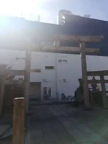 三輪神社の鳥居