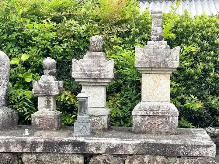 仲明寺(滋賀県)