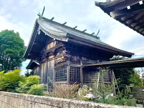 田切八幡神社の本殿・本堂