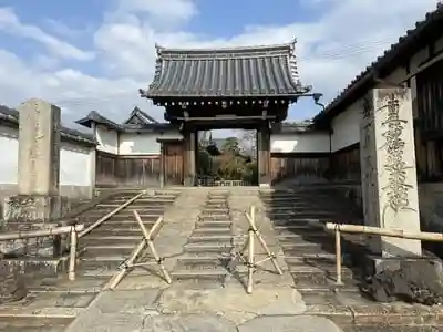本寿寺の山門