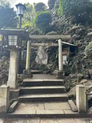 品川神社の{uncategorized: "未分類", other: "その他", undefined: "問題あり", building: "その他建物", grave: "お墓", sacred_gate: "鳥居", guardian: "狛犬", statue: "像", buddha: "仏像", history: "歴史", nature: "自然", garden: "庭園", animal: "動物", pagoda: "塔", temizu: "手水舎", mountain_gate: "山門・神門", sanctuary: "本殿・本堂", subordinate: "末社・摂社", art: "芸術", scenery: "景色", jizo: "地蔵", ema: "絵馬", goshuin: "御朱印", omikuji: "おみくじ", items: "授与品その他", amulet: "お守り", goshuincho: "御朱印帳", eats: "食事", festival: "お祭り", votive_dance: "神楽", shichigosan: "七五三参", wedding: "結婚式", experience: "体験その他", initially: "初詣", around: "周辺", anti_infection: "感染症対策"}
