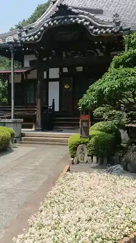 根岸山大聖院覺王寺の本殿・本堂