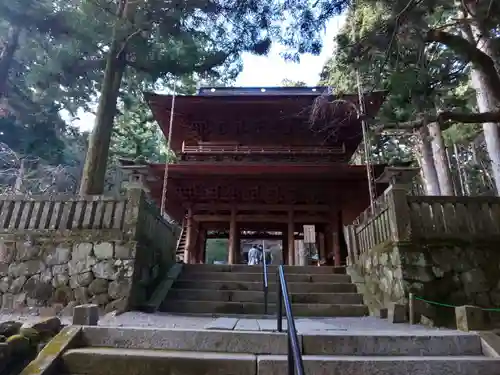宝積山光前寺の山門・神門