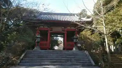 光明寺の山門・神門