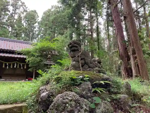 北辰神社の狛犬