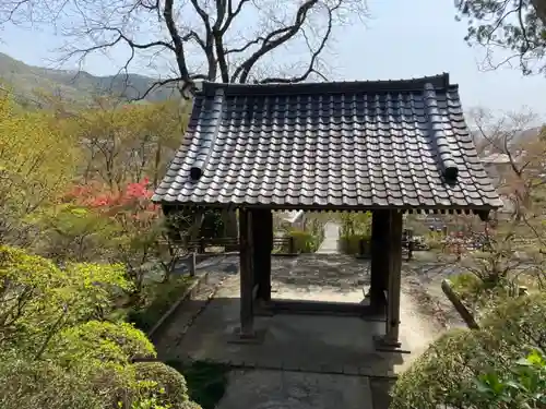 崇禅寺の山門