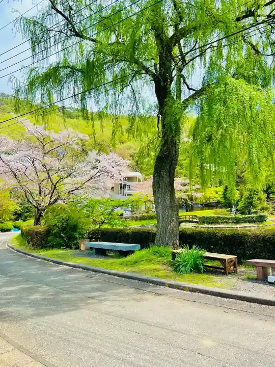 長林寺(山川長林寺)の{uncategorized: "未分類", other: "その他", undefined: "問題あり", building: "その他建物", grave: "お墓", sacred_gate: "鳥居", guardian: "狛犬", statue: "像", buddha: "仏像", history: "歴史", nature: "自然", garden: "庭園", animal: "動物", pagoda: "塔", temizu: "手水舎", mountain_gate: "山門・神門", sanctuary: "本殿・本堂", subordinate: "末社・摂社", art: "芸術", scenery: "景色", jizo: "地蔵", ema: "絵馬", goshuin: "御朱印", omikuji: "おみくじ", items: "授与品その他", amulet: "お守り", goshuincho: "御朱印帳", eats: "食事", festival: "お祭り", votive_dance: "神楽", shichigosan: "七五三参", wedding: "結婚式", experience: "体験その他", initially: "初詣", around: "周辺", anti_infection: "感染症対策"}