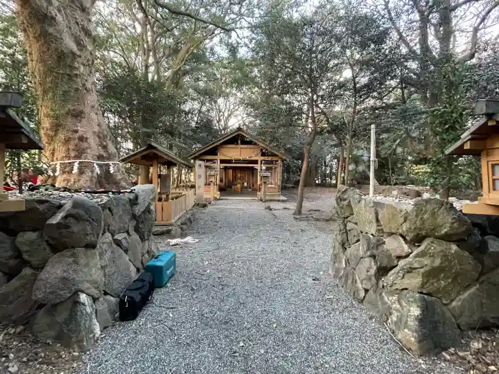 磯神社の{uncategorized: "未分類", other: "その他", undefined: "問題あり", building: "その他建物", grave: "お墓", sacred_gate: "鳥居", guardian: "狛犬", statue: "像", buddha: "仏像", history: "歴史", nature: "自然", garden: "庭園", animal: "動物", pagoda: "塔", temizu: "手水舎", mountain_gate: "山門・神門", sanctuary: "本殿・本堂", subordinate: "末社・摂社", art: "芸術", scenery: "景色", jizo: "地蔵", ema: "絵馬", goshuin: "御朱印", omikuji: "おみくじ", items: "授与品その他", amulet: "お守り", goshuincho: "御朱印帳", eats: "食事", festival: "お祭り", votive_dance: "神楽", shichigosan: "七五三参", wedding: "結婚式", experience: "体験その他", initially: "初詣", around: "周辺", anti_infection: "感染症対策"}