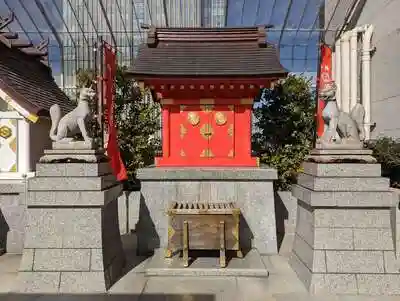 三囲神社（三圍神社）日本橋摂社の本殿