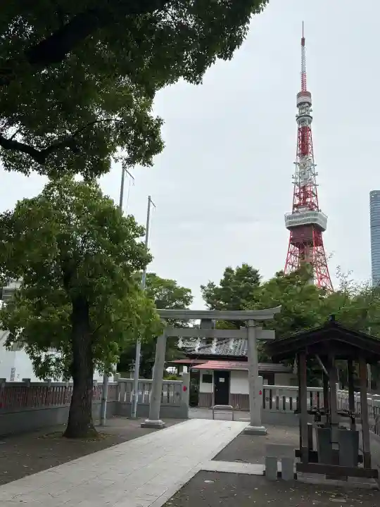 増上寺の{uncategorized: "未分類", other: "その他", undefined: "問題あり", building: "その他建物", grave: "お墓", sacred_gate: "鳥居", guardian: "狛犬", statue: "像", buddha: "仏像", history: "歴史", nature: "自然", garden: "庭園", animal: "動物", pagoda: "塔", temizu: "手水舎", mountain_gate: "山門・神門", sanctuary: "本殿・本堂", subordinate: "末社・摂社", art: "芸術", scenery: "景色", jizo: "地蔵", ema: "絵馬", goshuin: "御朱印", omikuji: "おみくじ", items: "授与品その他", amulet: "お守り", goshuincho: "御朱印帳", eats: "食事", festival: "お祭り", votive_dance: "神楽", shichigosan: "七五三参", wedding: "結婚式", experience: "体験その他", initially: "初詣", around: "周辺", anti_infection: "感染症対策"}