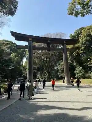明治神宮の{uncategorized: "未分類", other: "その他", undefined: "問題あり", building: "その他建物", grave: "お墓", sacred_gate: "鳥居", guardian: "狛犬", statue: "像", buddha: "仏像", history: "歴史", nature: "自然", garden: "庭園", animal: "動物", pagoda: "塔", temizu: "手水舎", mountain_gate: "山門・神門", sanctuary: "本殿・本堂", subordinate: "末社・摂社", art: "芸術", scenery: "景色", jizo: "地蔵", ema: "絵馬", goshuin: "御朱印", omikuji: "おみくじ", items: "授与品その他", amulet: "お守り", goshuincho: "御朱印帳", eats: "食事", festival: "お祭り", votive_dance: "神楽", shichigosan: "七五三参", wedding: "結婚式", experience: "体験その他", initially: "初詣", around: "周辺", anti_infection: "感染症対策"}