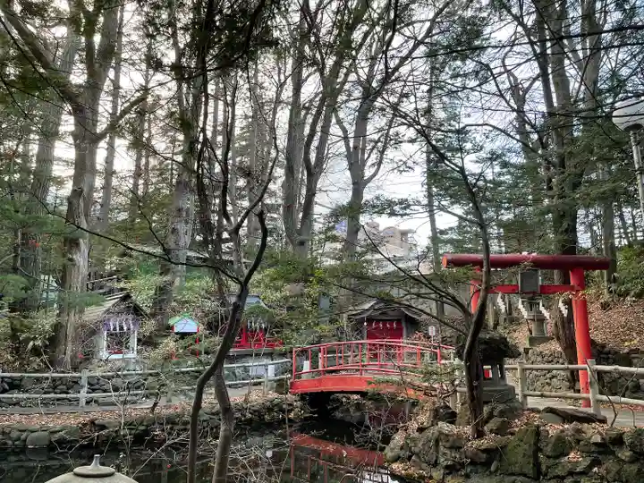 白石神社の庭園
