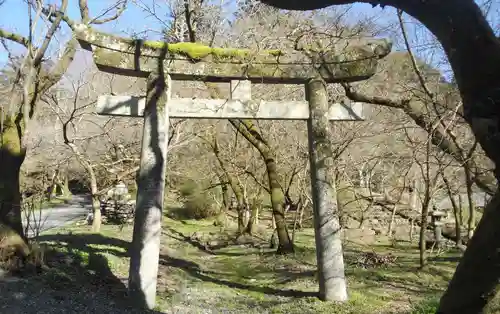 垂裕神社の鳥居