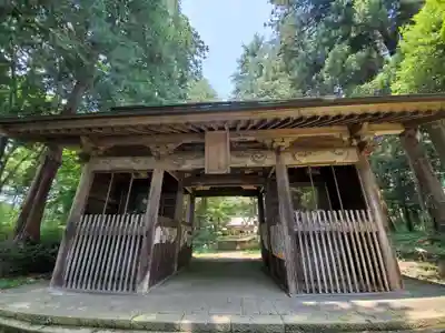 都々古別神社(馬場)の山門・神門