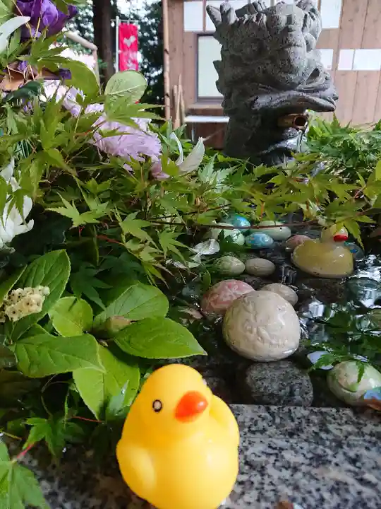 滑川神社 - 仕事と子どもの守り神の手水舎