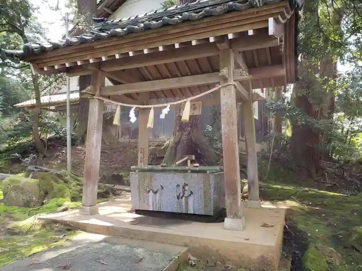 八幡宮の手水舎