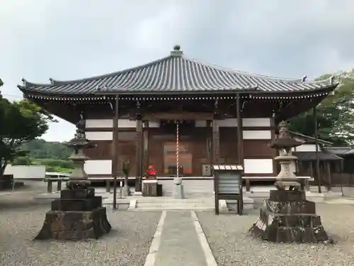 伊舎那院の本殿・本堂